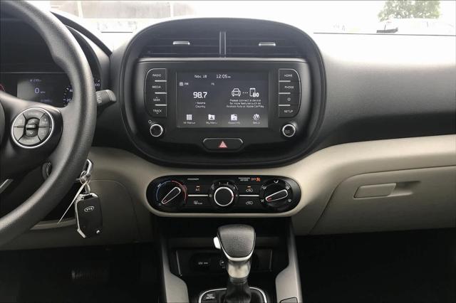 2020 kia soul lx