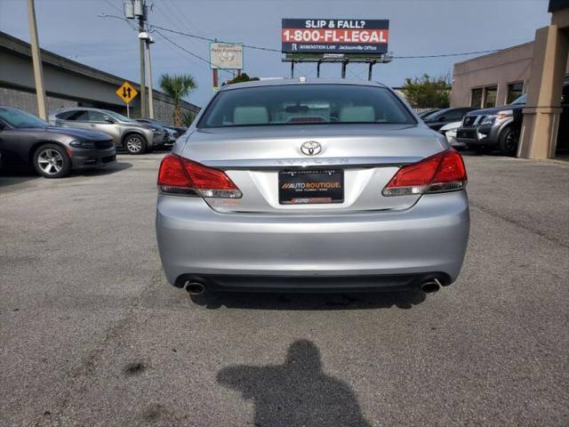 2011 toyota avalon base