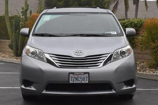 2017 toyota sienna