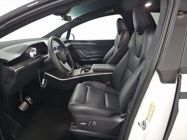 2023 tesla model x standard range