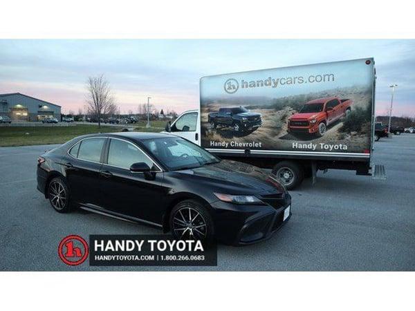 2021 toyota camry in flowerfield, illinois