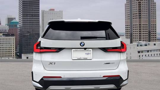 2025 BMW X1