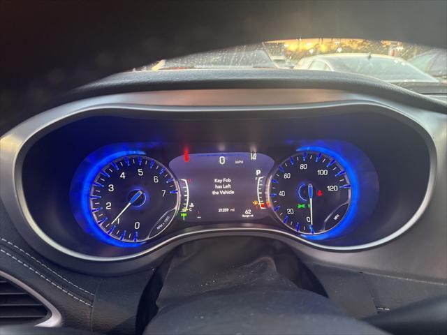 2023 chrysler pacifica touring l