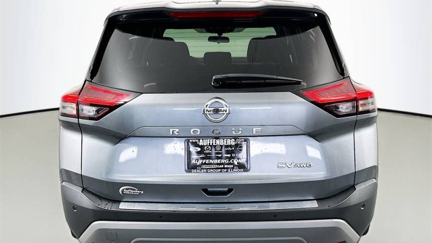 2021 nissan rogue sv