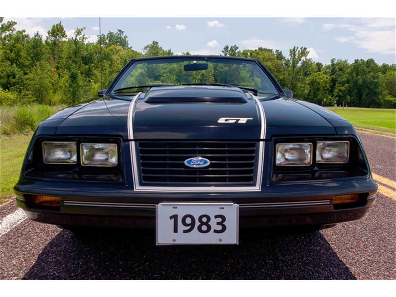 1983 ford mustang
