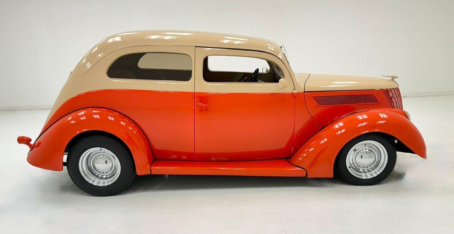1937 ford deluxe 2 door sedan 302ci v8 c4 auto leather