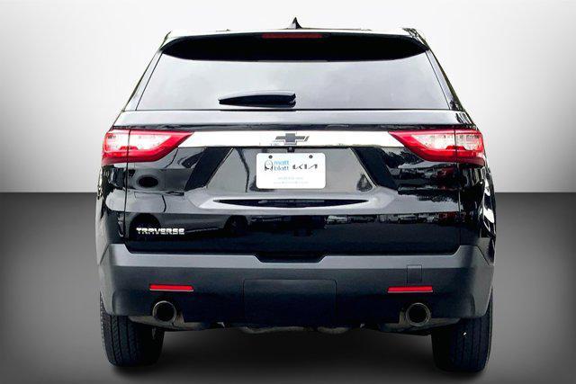 2021 chevrolet traverse ls