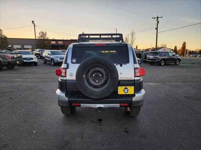 2008 toyota fj cruiser base