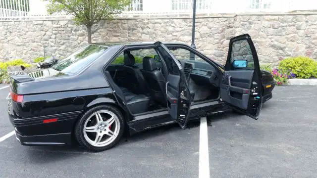alfa romeo 164 sport - carbon fiber interior/black exterior 1992