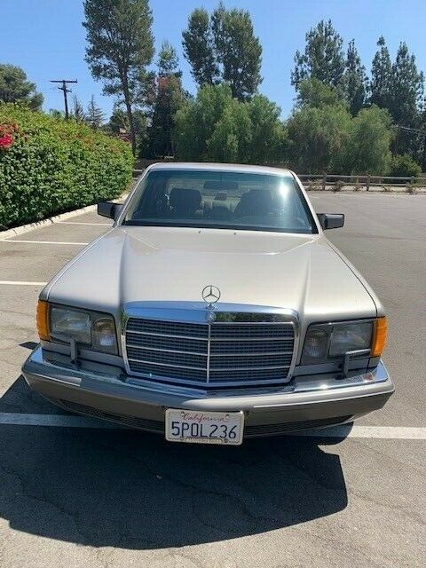mercedes benz 300 series car