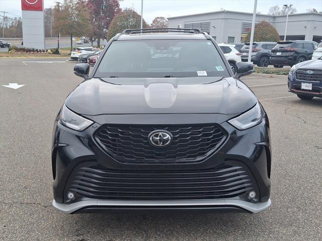 2022 toyota highlander xse