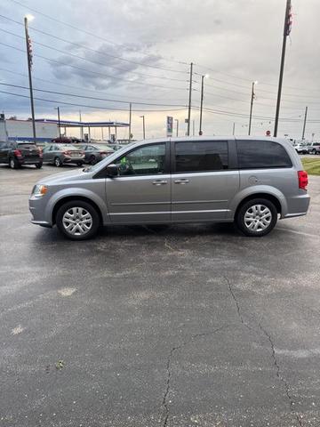 2016 dodge grand caravan avp/se