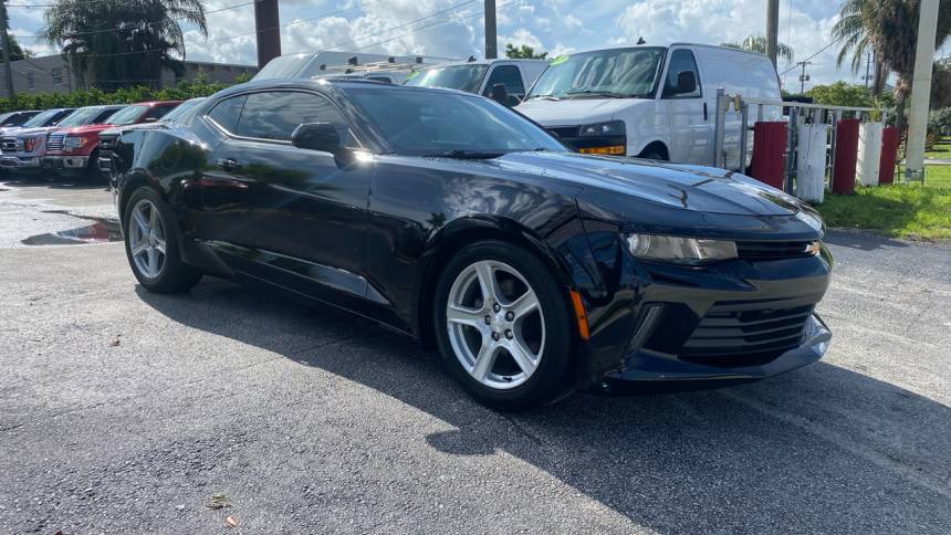 2017 chevrolet camaro lt