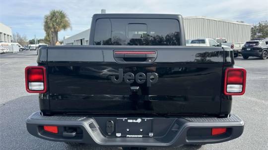 2023 Jeep Gladiator