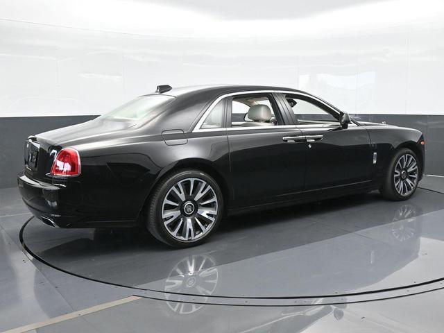 2018 rolls-royce ghost