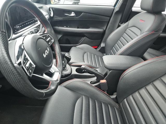 2023 kia forte gt