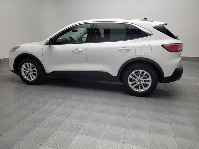 2020 ford escape se