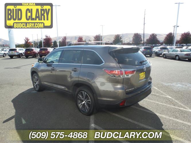 certified 2016 toyota highlander xle union gap, wa 98903 for sale in sumach, washington