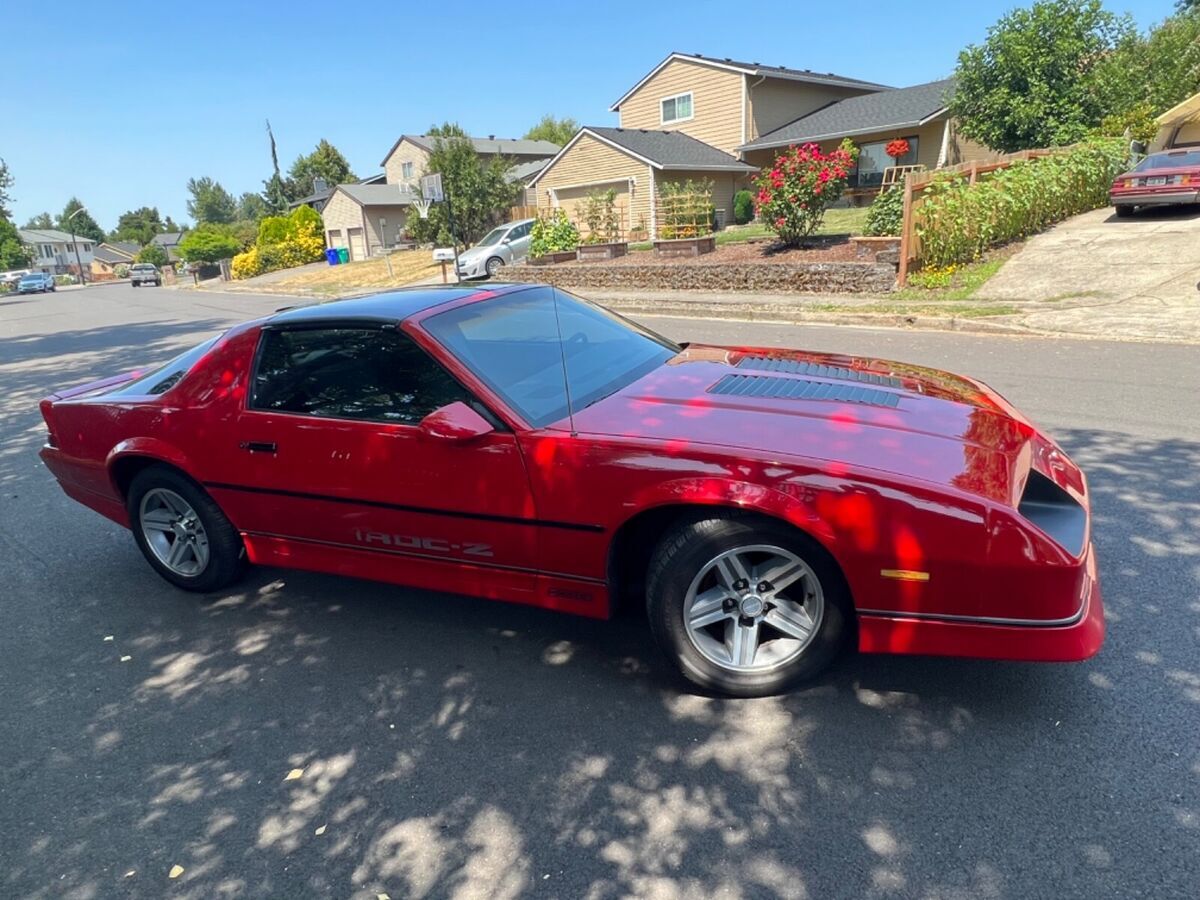 1986 chevy camaro z-28 iroc