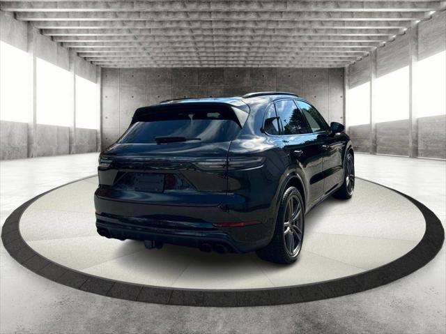 2022 porsche cayenne e-hybrid s
