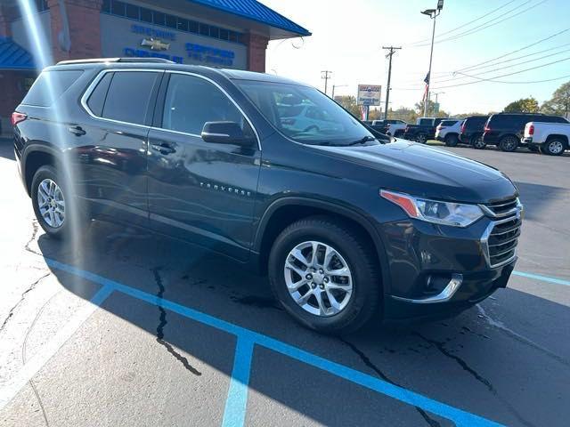 2021 chevrolet traverse lt cloth