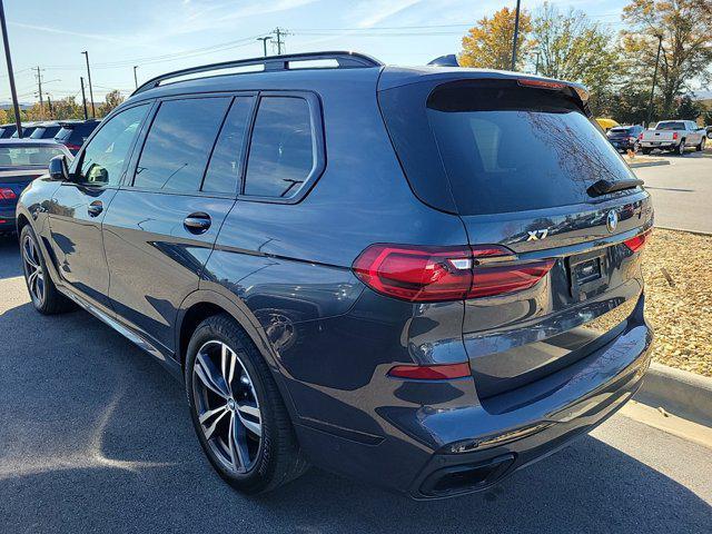 2021 bmw x7 m50i