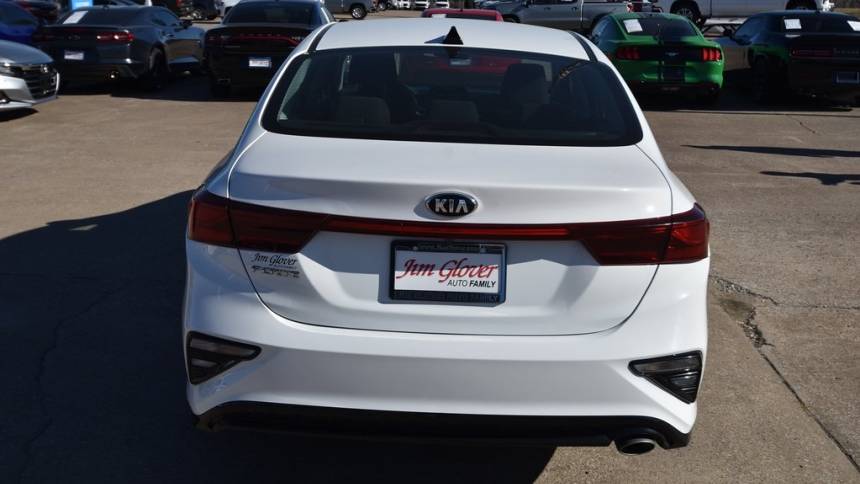 2021 kia forte lxs