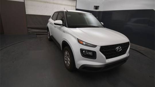 2023 hyundai venue se