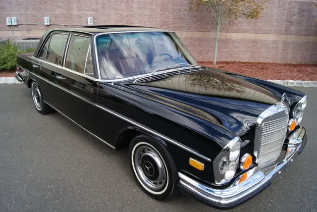 1973 mercedes-benz 280se 4.5 black with cognac floor shift sunroof 4.5 v8 !!!!