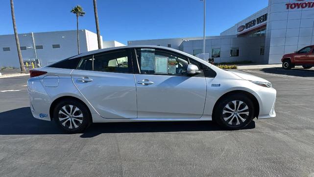 2021 toyota prius prime xle