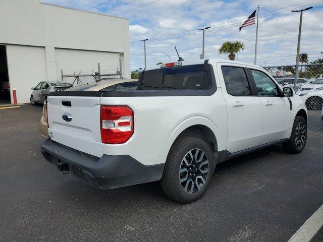2022 ford maverick lariat