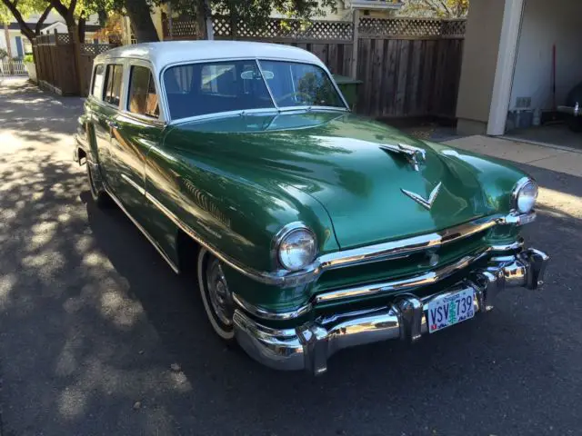 1952 chrysler town and country station wagon---excellent