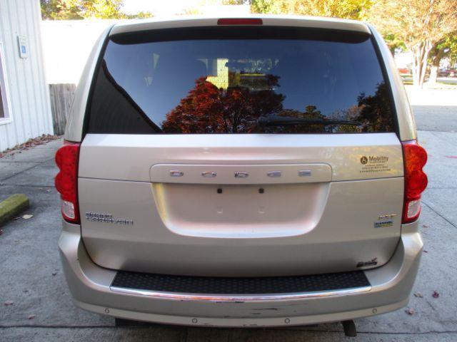 2014 dodge grand caravan sxt
