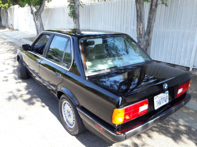 1991 bmw 318i e30 sedan