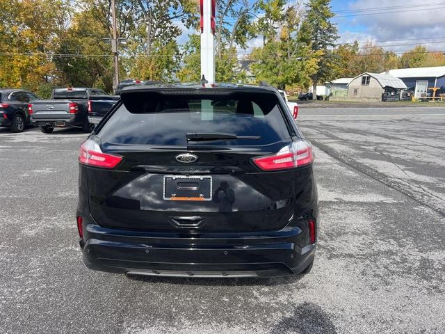 2024 ford edge se