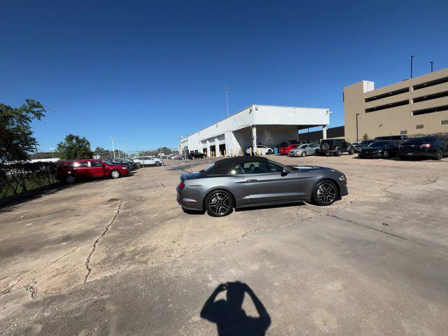 2023 ford mustang ecoboost premium