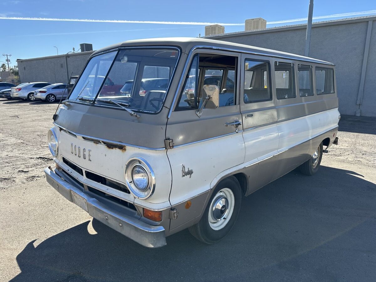 1968 dodge custom sportsman van, no reserve!!!