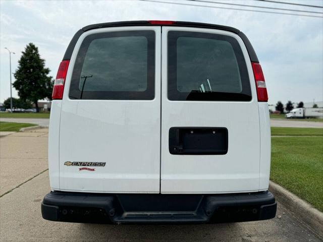 2021 chevrolet express 2500 rwd 2500 regular wheelbase wt