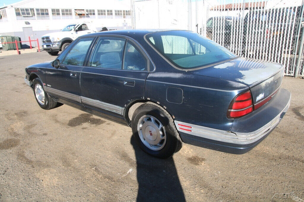 1993 oldsmobile 88 6 cylinder 3.8l automatic no reserve