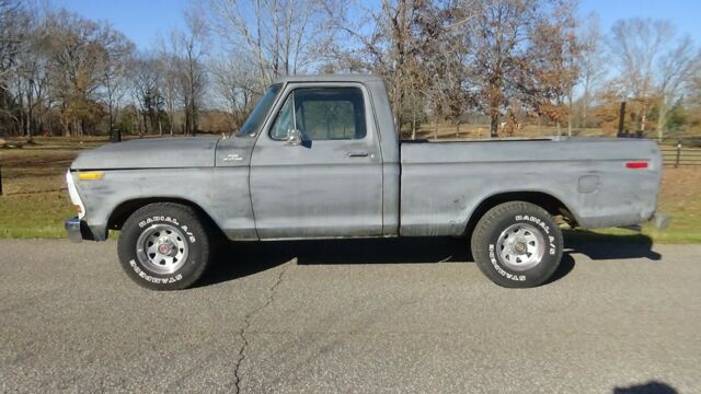 1979 ford f100 custom truck swb /one family owned/ eng. rebuilt 32,000 miles ago