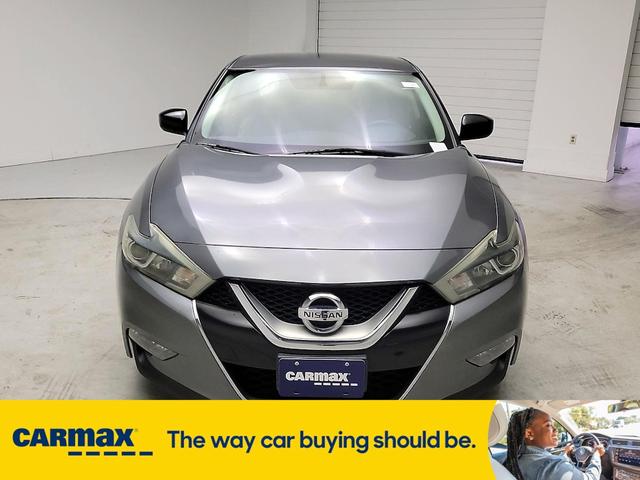 2016 nissan maxima s