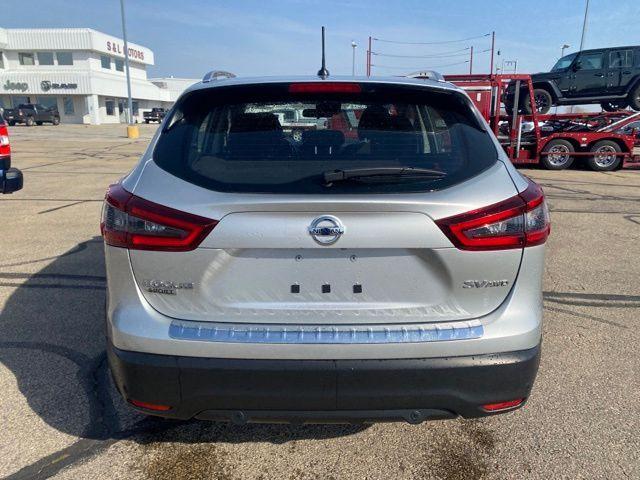 2022 nissan rogue sport sv