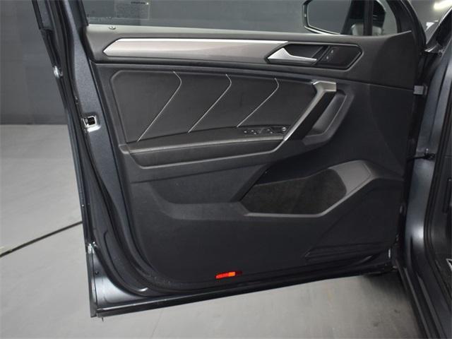 2023 volkswagen tiguan 2.0t se r-line black 4motion