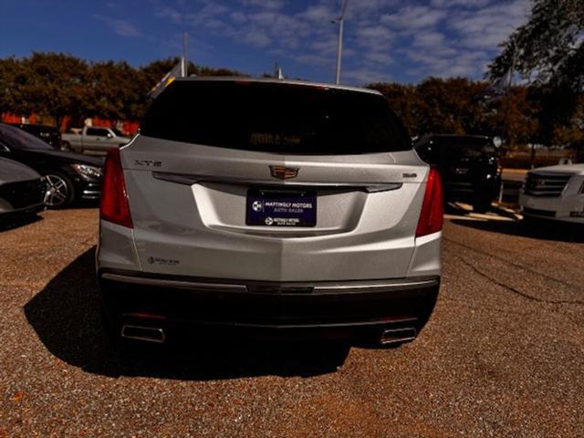 2017 cadillac xt5 base