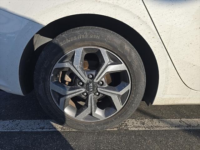 2021 kia forte lxs