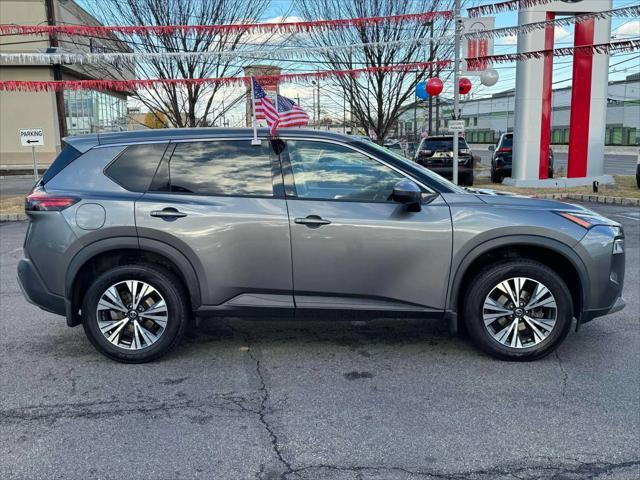2021 nissan rogue sv
