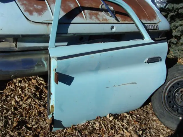 1961 chrysler newport 4 dr sedan