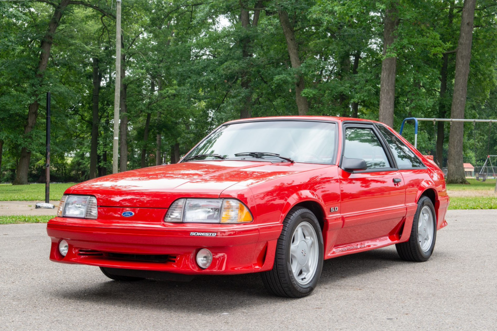 1990 ford mustang gt 5-speed