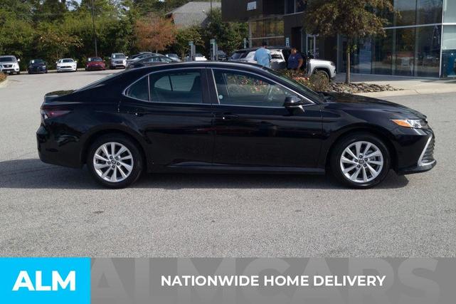2024 toyota camry le
