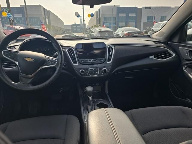 2022 chevrolet malibu fwd lt